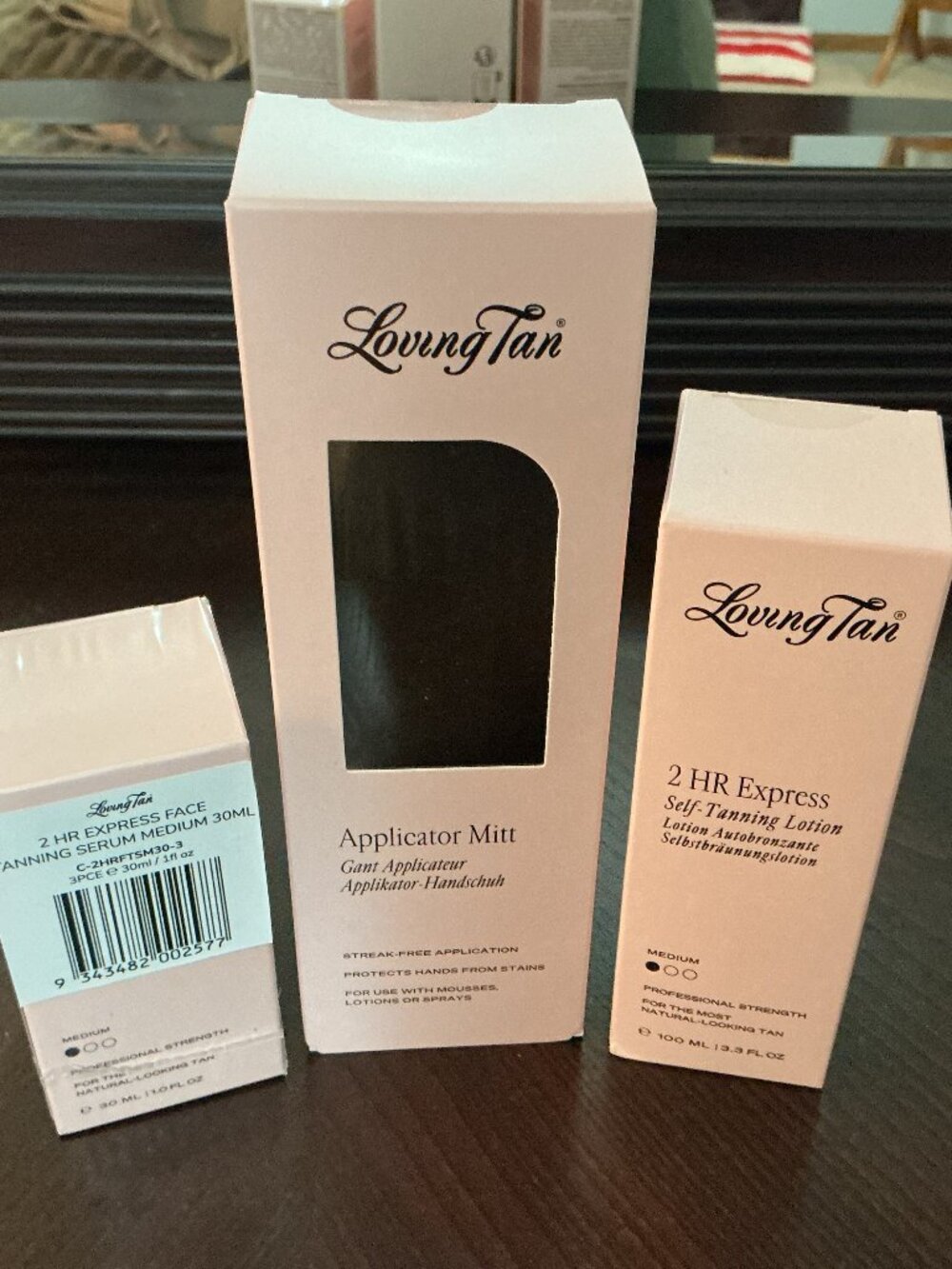 NEW-Loving Tan 2HR Express Face Serum & Body Lotion (Medium) & Applicator Mitt